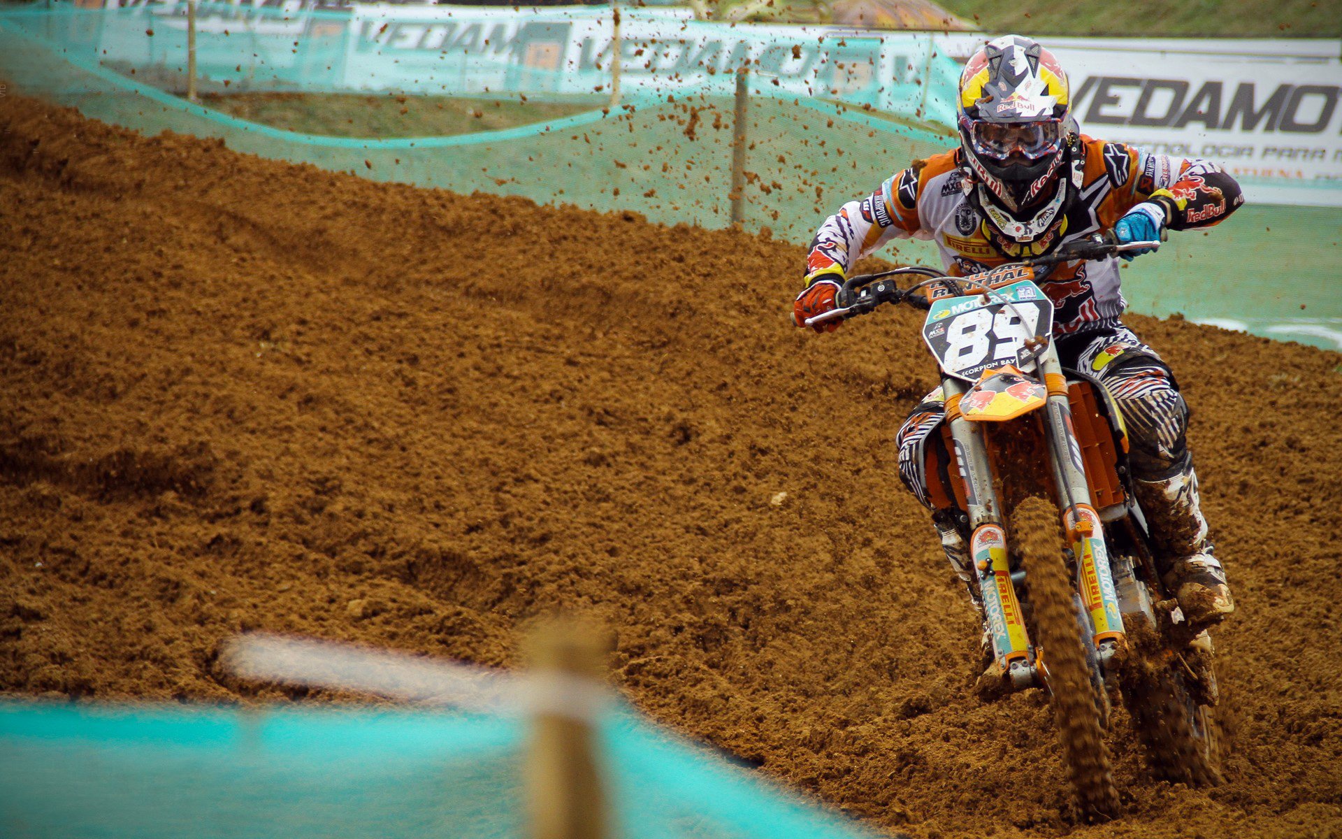 德甲攻守兼备:比赛节奏不断升级,德甲规则